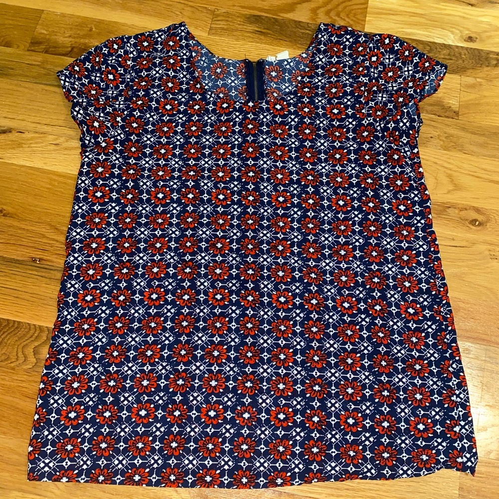 Short sleeve nice T shirt